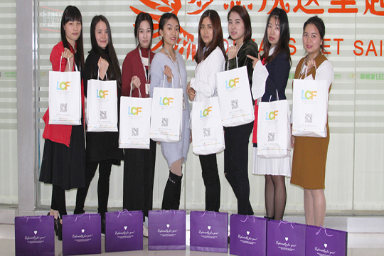 三月桃花，幸福女神节——leyu.乐鱼欢庆三八妇女节