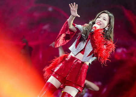 于文文无锡演唱会,leyu.乐鱼舞台LED透明屏闪耀全场